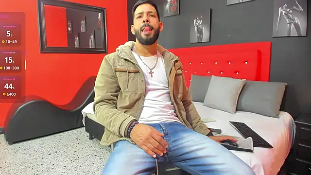 Thiagogomez online show from November 2025 12:30:01 PM