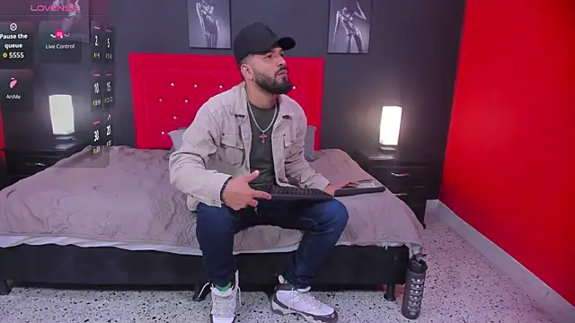 Thiagogomez online show from January 2026 12:45:02 PM