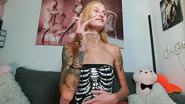 LessiaMia online show from October 2025 04:42:02 PM