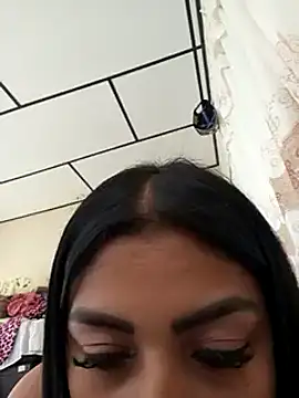 Snapshot of ViolettAndCandy chatting on December 2024 09:22:01 PM ViolettAndCandy online show from December 2024 09:22:01 PM