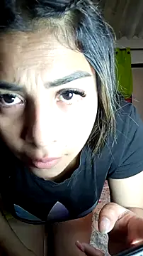 Snapshot of ViolettAndCandy chatting on September 2025 04:00:02 PM ViolettAndCandy online show from September 2025 04:00:02 PM