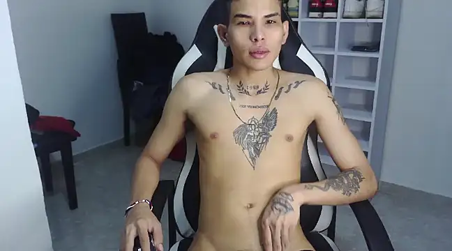 Snapshot of hot_king20 chatting on January 2025 05:16:01 PM hot king20 online show from January 2025 05:16:01 PM