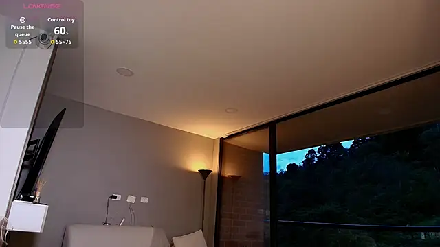 Helenbronwx online show from November 2025 10:43:02 PM