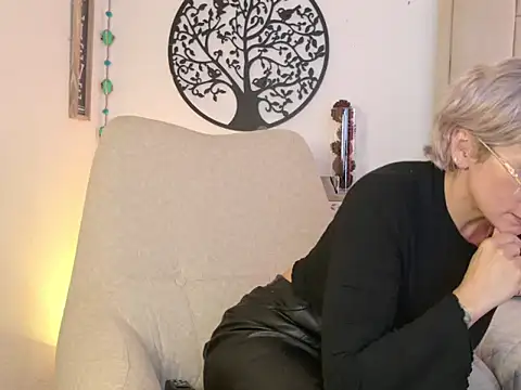 Snapshot of ssamanthaxmami chatting on April 2026 05:25:02 PM ssamanthaxmami online show from April 2026 05:25:02 PM