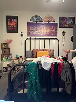 Snapshot of Bigbuttbrooklynn chatting on April 2026 04:19:01 AM Bigbuttbrooklynn online show from April 2026 04:19:01 AM