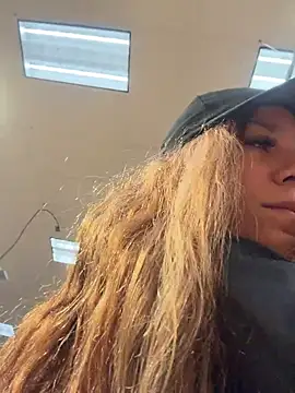 Bigbuttbrooklynn online show from December 2025 01:17:02 PM