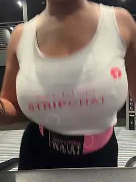 Snapshot of Bigbuttbrooklynn chatting on February 2026 01:00:01 PM Bigbuttbrooklynn online show from February 2026 01:00:01 PM