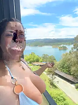 Snapshot of Bigbuttbrooklynn chatting on February 2026 04:37:01 PM Bigbuttbrooklynn online show from February 2026 04:37:01 PM