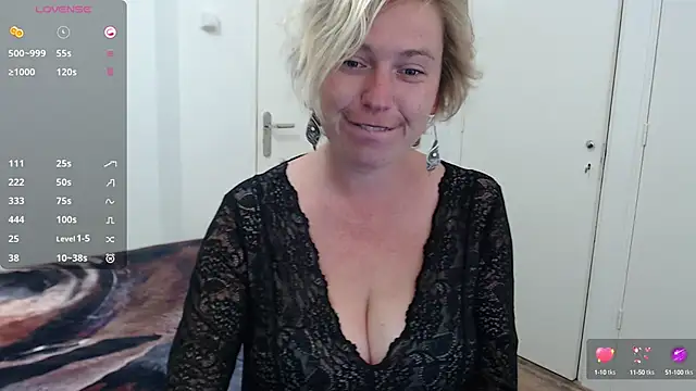 Snapshot of cumfun chatting on September 2025 06:53:01 AM cumfun online show from September 2025 06:53:01 AM