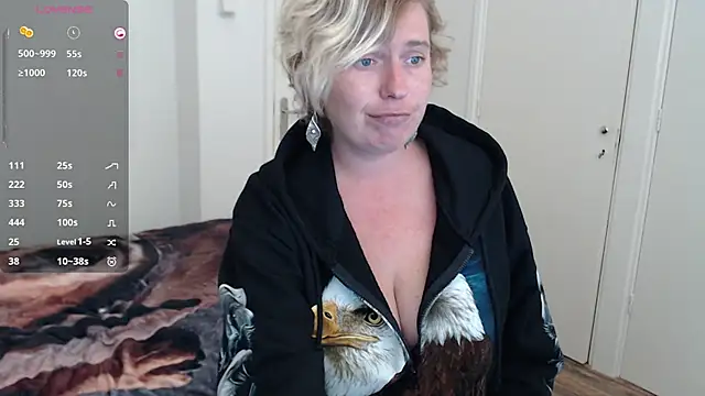 Snapshot of cumfun chatting on September 2025 09:18:01 PM cumfun online show from September 2025 09:18:01 PM