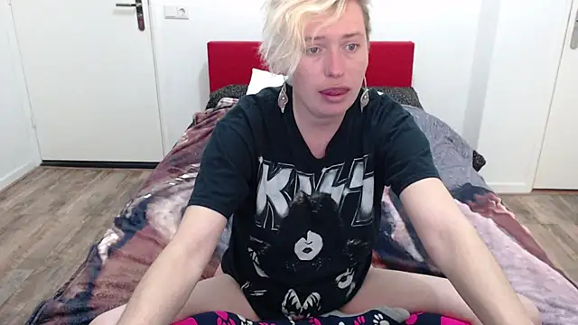Snapshot of cumfun chatting on March 2025 08:02:02 AM cumfun online show from March 2025 08:02:02 AM