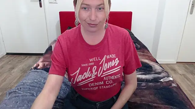 Snapshot of cumfun chatting on March 2025 01:18:01 PM cumfun online show from March 2025 01:18:01 PM