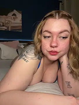 Snapshot of VictoriaLaFleur chatting on January 2025 09:39:02 PM VictoriaLaFleur online show from January 2025 09:39:02 PM