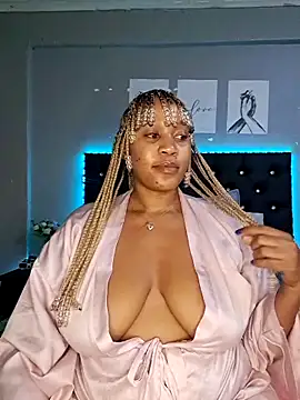 Snapshot of Toya_P chatting on March 2025 11:53:01 PM Toya P online show from March 2025 11:53:01 PM