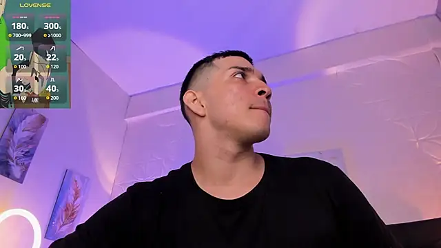 Snapshot of JUANDIAMONDS98 chatting on September 2025 03:01:02 PM JUANDIAMONDS98 online show from September 2025 03:01:02 PM