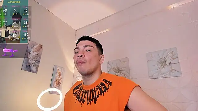 Snapshot of JUANDIAMONDS98 chatting on November 2025 02:42:01 PM JUANDIAMONDS98 online show from November 2025 02:42:01 PM