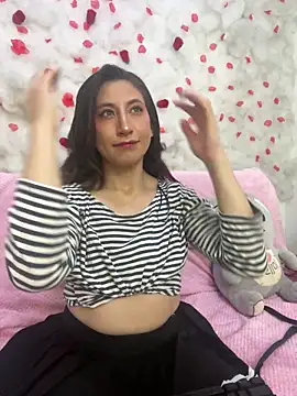 SkarletJhonson  online show from April 2026 02:34:01 PM