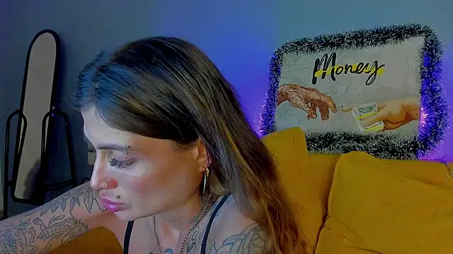 Patricia Cox online show from December 2025 08:01:01 PM