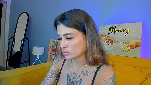 Patricia Cox online show from April 2026 01:42:02 AM