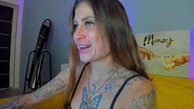 Patricia Cox online show from February 2026 06:43:02 PM