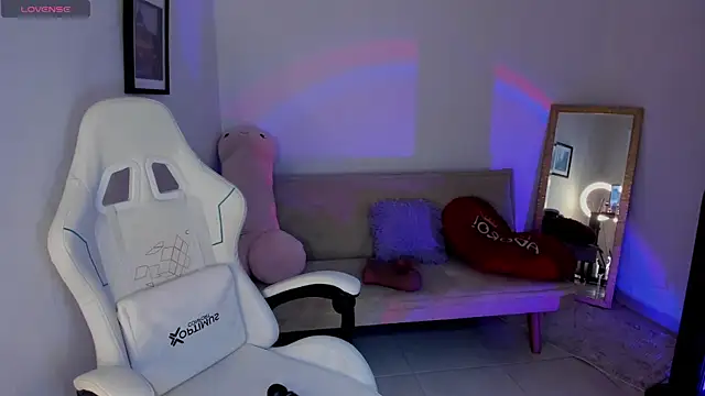 sweet pink  online show from April 2026 01:02:01 PM