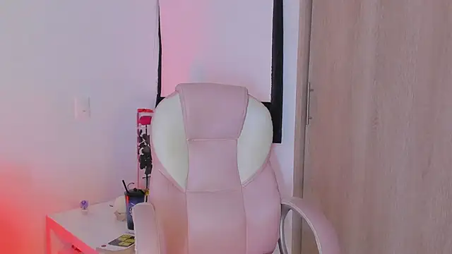 AnastaciaBlake online show from November 2025 05:22:02 AM