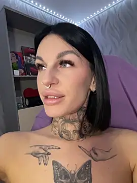 Snapshot of angel_devil_forever chatting on June 2026 09:09:01 PM angel devil forever online show from June 2026 09:09:01 PM