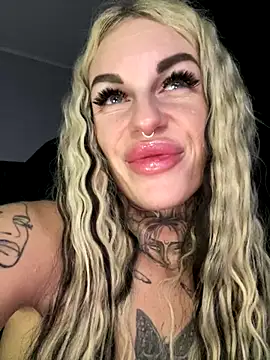 Snapshot of angel_devil_forever chatting on September 2025 10:08:01 PM angel devil forever online show from September 2025 10:08:01 PM