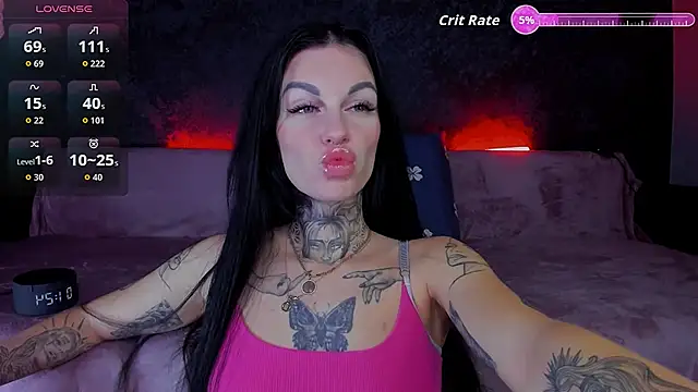 Snapshot of angel_devil_forever chatting on December 2025 10:26:02 PM angel devil forever online show from December 2025 10:26:02 PM