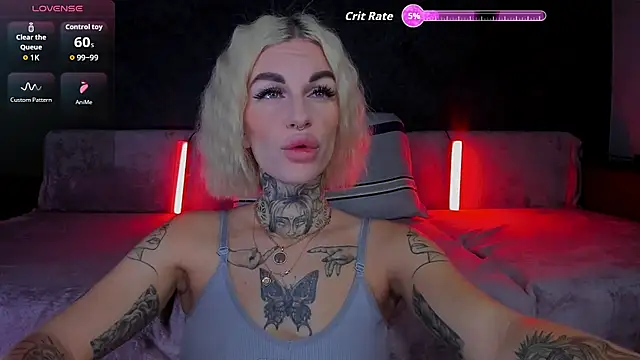 Snapshot of angel_devil_forever chatting on November 2025 10:35:01 PM angel devil forever online show from November 2025 10:35:01 PM