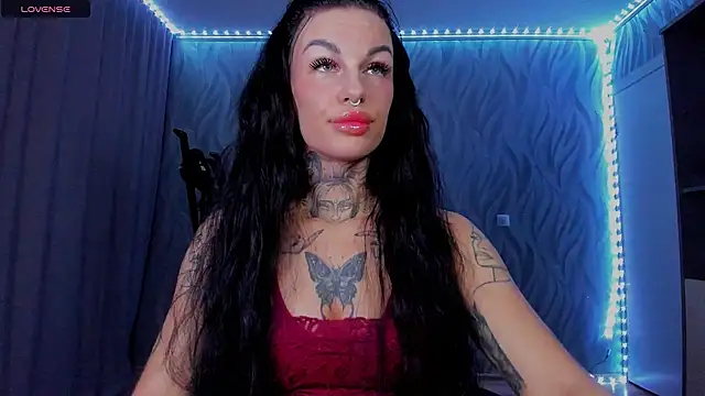 Snapshot of angel_devil_forever chatting on June 2026 11:03:01 PM angel devil forever online show from June 2026 11:03:01 PM