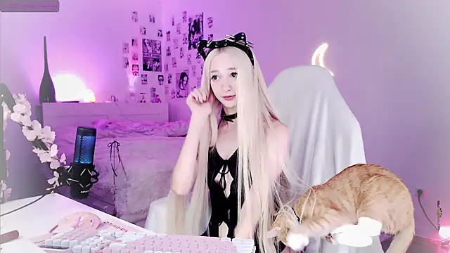 Snapshot of babymisa chatting on February 2025 03:08:02 PM babymisa online show from February 2025 03:08:02 PM