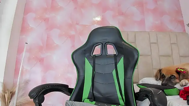 aida rose  online show from February 2026 05:54:02 PM