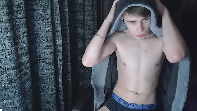 Snapshot of Student_Oliver chatting on November 2025 07:02:02 PM Student Oliver online show from November 2025 07:02:02 PM