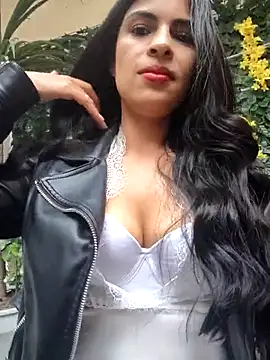 Astrid-- online show from November 2025 08:01:02 PM