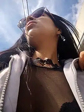 Astrid-- online show from February 2026 03:21:01 PM