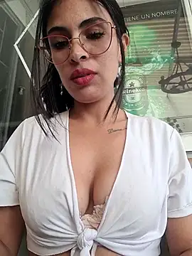 Astrid-- online show from April 2026 07:09:02 PM