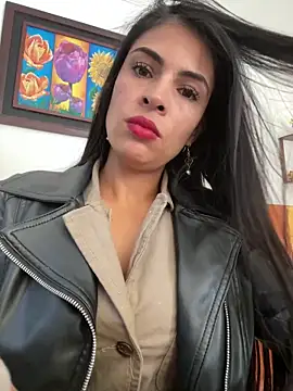 Astrid-- online show from April 2026 03:02:01 PM
