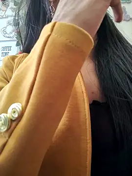 Astrid-- online show from October 2025 07:57:02 PM