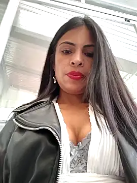 Astrid-- online show from February 2025 09:25:01 PM