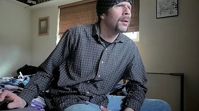 HandsumHungDaddy online show from April 2026 04:35:02 PM