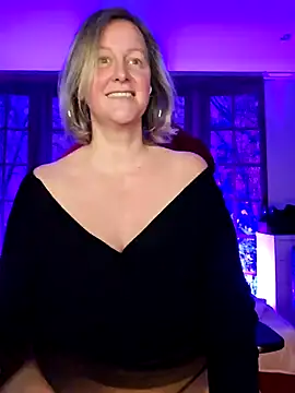 Snapshot of MarleneBloem chatting on February 2025 05:01:02 PM MarleneBloem online show from February 2025 05:01:02 PM