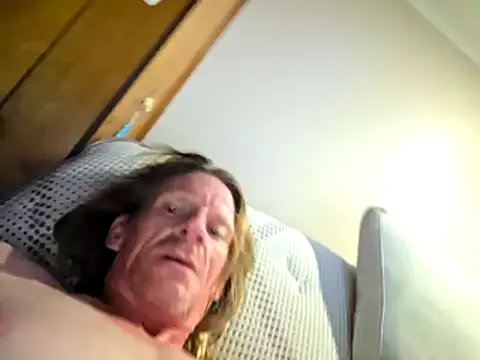 Snapshot of Travislovescum chatting on October 2025 01:01:02 PM Travislovescum online show from October 2025 01:01:02 PM