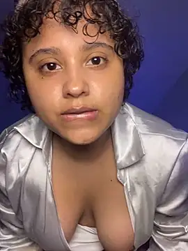 lou cute online show from March 2026 04:04:02 AM