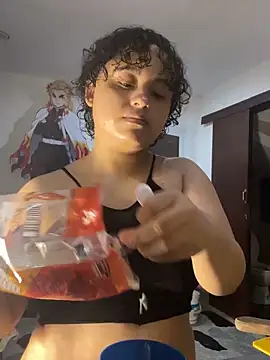 lou cute online show from April 2026 03:55:01 AM