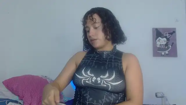 Snapshot of lou_cute chatting on February 2025 03:15:02 AM lou cute online show from February 2025 03:15:02 AM