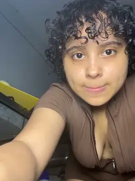 lou cute online show from April 2026 03:13:02 AM