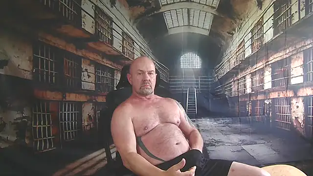 ManlyPrisonGuy online show from May 2026 02:37:02 PM