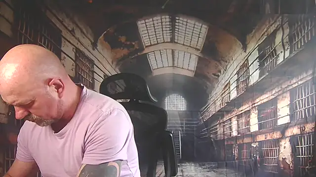 ManlyPrisonGuy online show from June 2026 09:20:01 AM