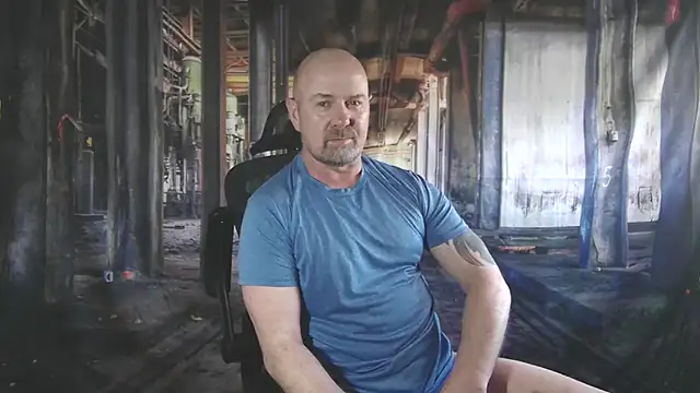 ManlyPrisonGuy online show from April 2026 02:12:01 PM